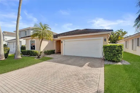 4928 SW 33rd Way Hollywood FL 33312