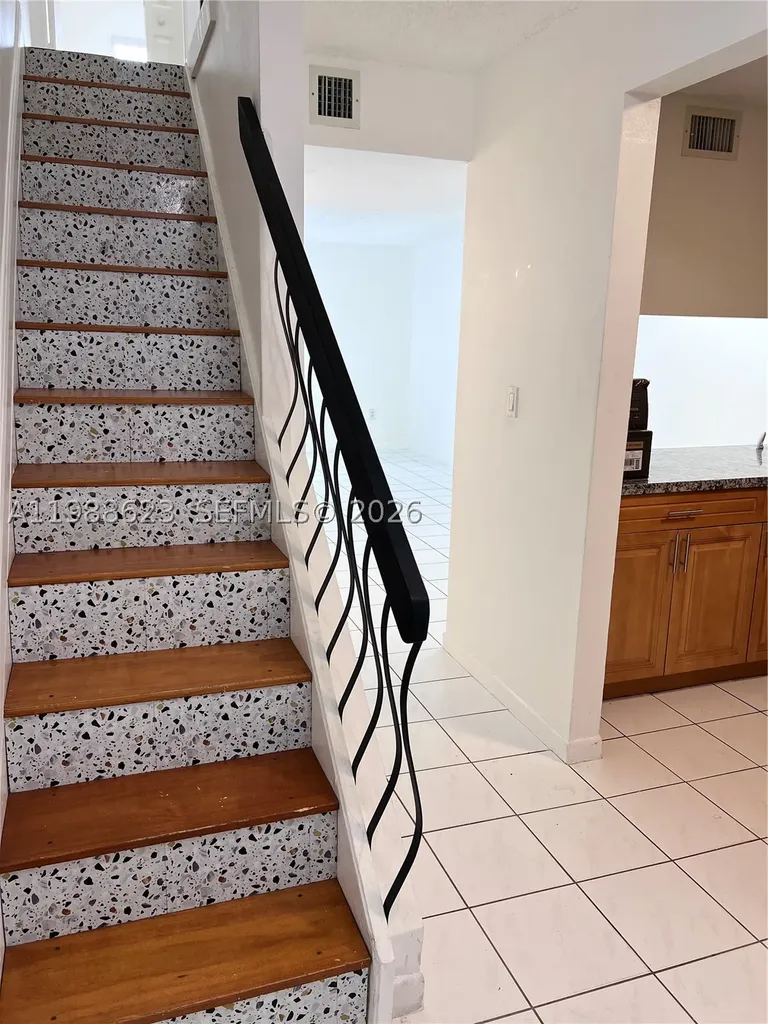 2750 W 76th Street Hialeah FL 33016