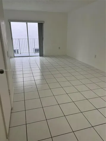 2750 W 76th Street Hialeah FL 33016
