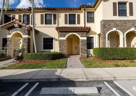 3213 SE 6th Street Homestead FL 33033