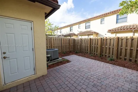 3213 SE 6th Street Homestead FL 33033