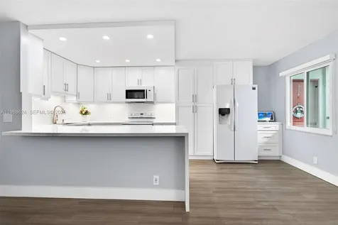 1301 SW 134th Way Pembroke Pines FL 33027