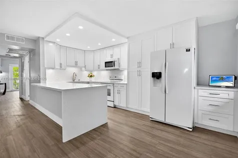 1301 SW 134th Way Pembroke Pines FL 33027
