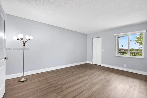1301 SW 134th Way Pembroke Pines FL 33027
