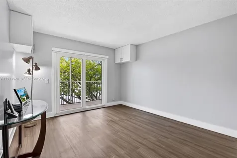 1301 SW 134th Way Pembroke Pines FL 33027