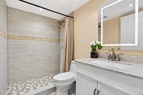 1301 SW 134th Way Pembroke Pines FL 33027