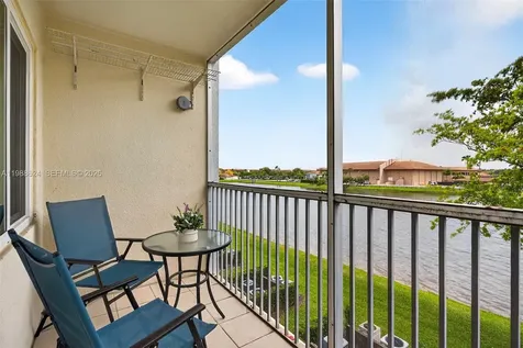 1301 SW 134th Way Pembroke Pines FL 33027
