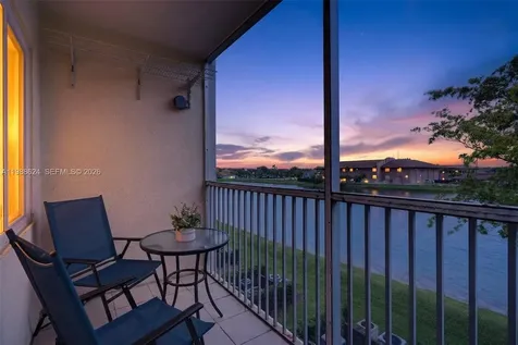 1301 SW 134th Way Pembroke Pines FL 33027