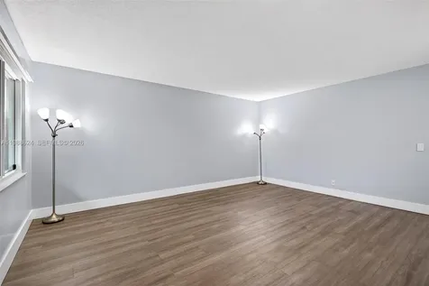 1301 SW 134th Way Pembroke Pines FL 33027