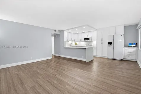 1301 SW 134th Way Pembroke Pines FL 33027