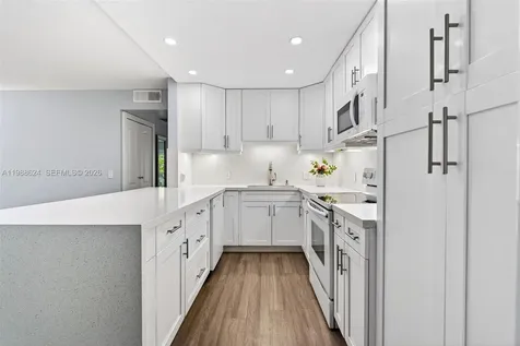 1301 SW 134th Way Pembroke Pines FL 33027