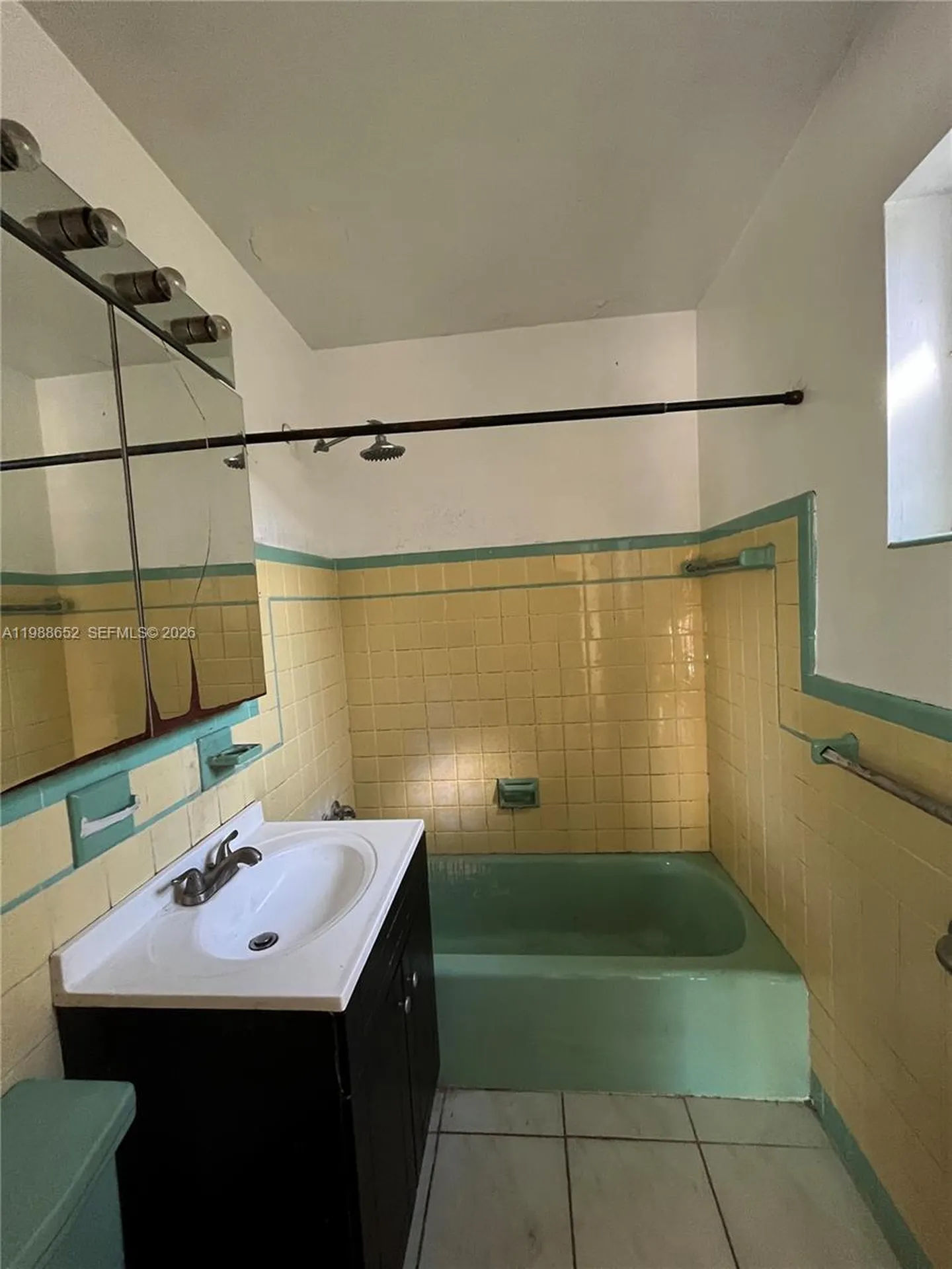 1004 Mandarin Isle Fort Lauderdale FL 33315