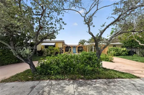 1004 Mandarin Isle Fort Lauderdale FL 33315