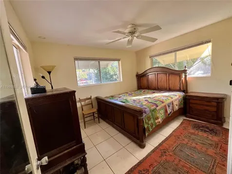 1004 Mandarin Isle Fort Lauderdale FL 33315