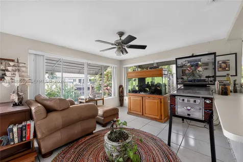 1004 Mandarin Isle Fort Lauderdale FL 33315