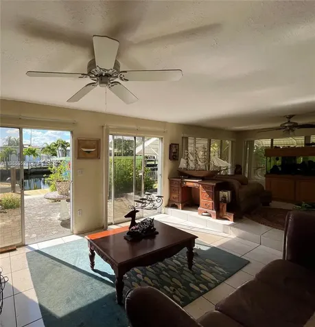 1004 Mandarin Isle Fort Lauderdale FL 33315