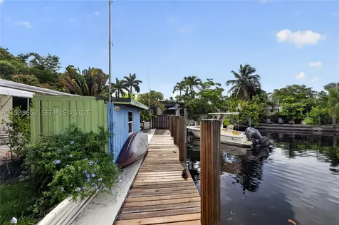 1004 Mandarin Isle Fort Lauderdale FL 33315