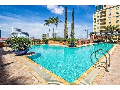 100 N Federal Highway Fort Lauderdale FL 33301
