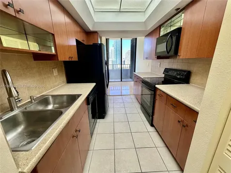 520 Brickell Key Drive Miami FL 33131