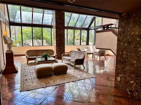 520 Brickell Key Drive Miami FL 33131