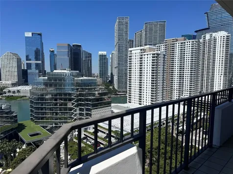 520 Brickell Key Drive Miami FL 33131