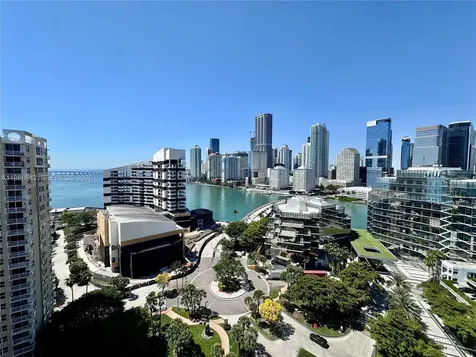 520 Brickell Key Drive Miami FL 33131