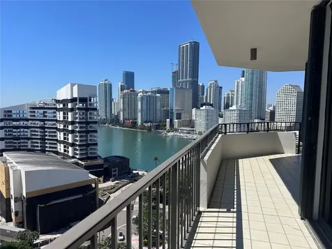 520 Brickell Key Drive Miami FL 33131