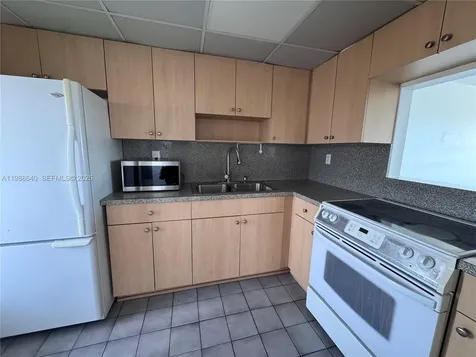 1400 SW 27th Avenue Miami FL 33145