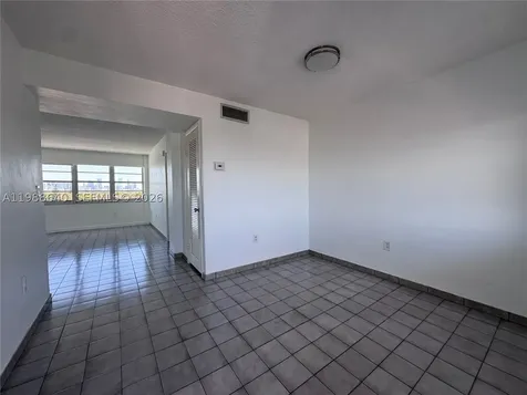 1400 SW 27th Avenue Miami FL 33145