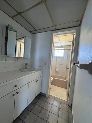 1400 SW 27th Avenue Miami FL 33145