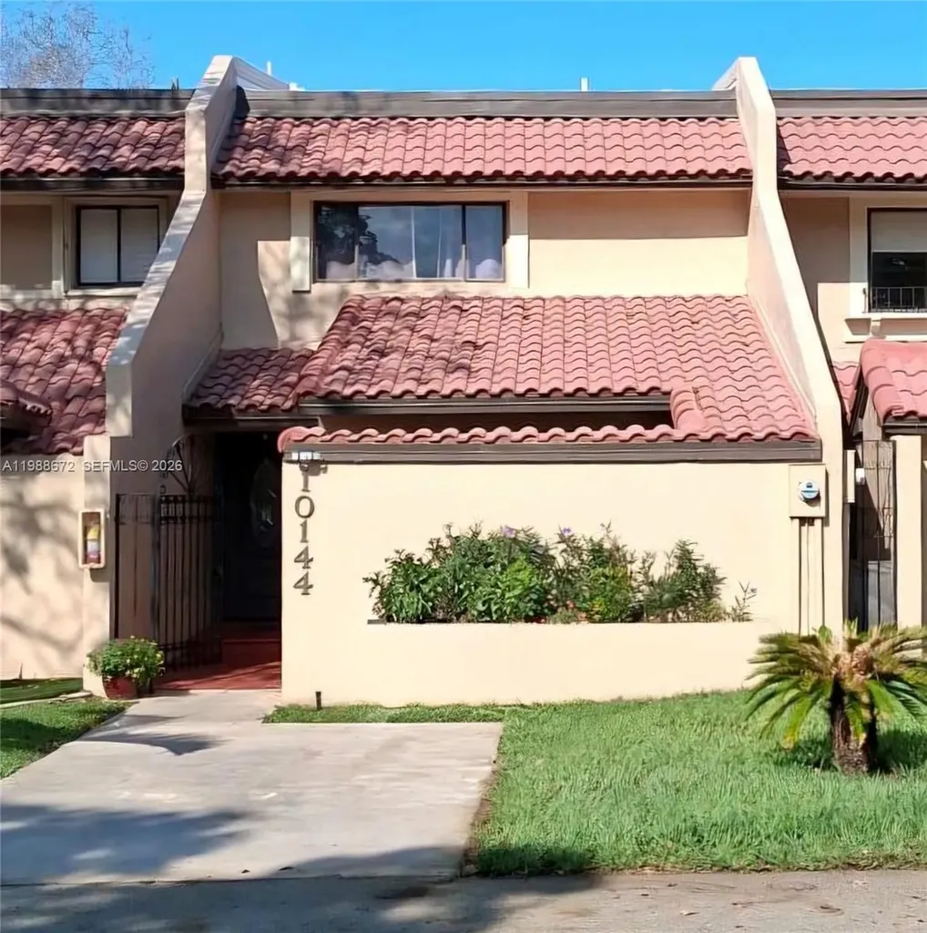 10144 Costa Del Sol Boulevard Doral FL 33178
