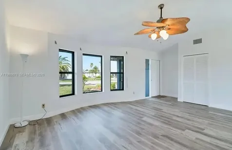4145 SW 6th Place Cape Coral FL 33914