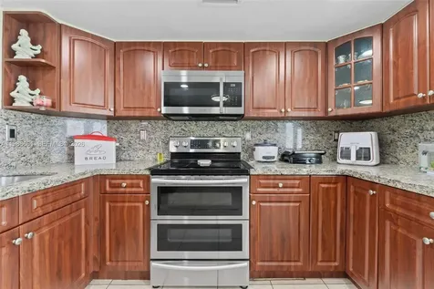 3309 San Remo Circle Homestead FL 33035