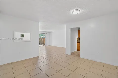 6904 N Kendall Drive Pinecrest FL 33156