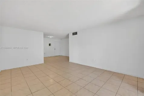 6904 N Kendall Drive Pinecrest FL 33156