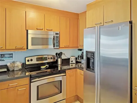 225 Collins Avenue Miami Beach FL 33139