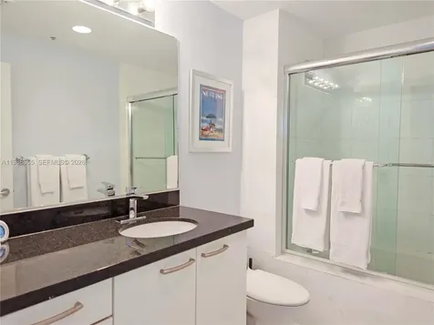 225 Collins Avenue Miami Beach FL 33139