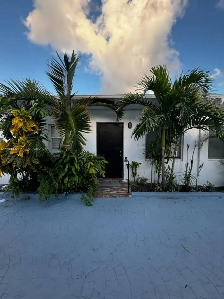 2900 W Flagler Street Miami FL 33135