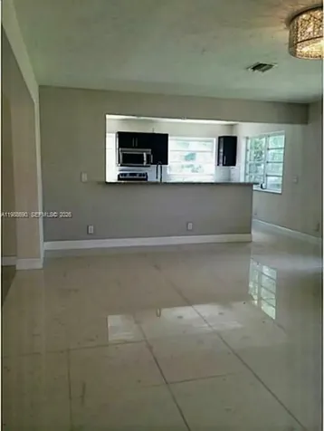 740 NE 179 Te North Miami Beach FL 33162