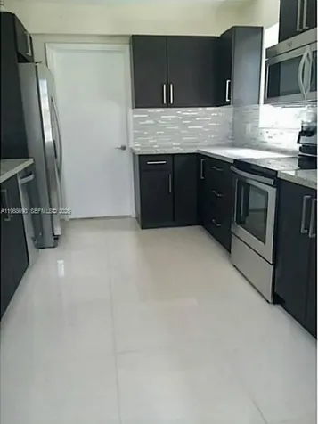 740 NE 179 Te North Miami Beach FL 33162