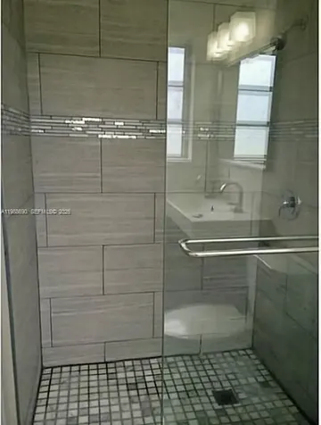 740 NE 179 Te North Miami Beach FL 33162