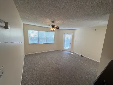 550 S Park Road Hollywood FL 33021