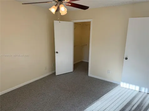 550 S Park Road Hollywood FL 33021