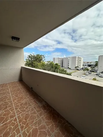 6091 W 22nd Court Hialeah FL 33016