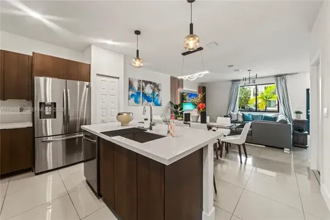 4741 NW 84th Avenue Doral FL 33166