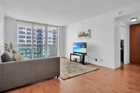 3001 S Ocean Drive Hollywood FL 33019