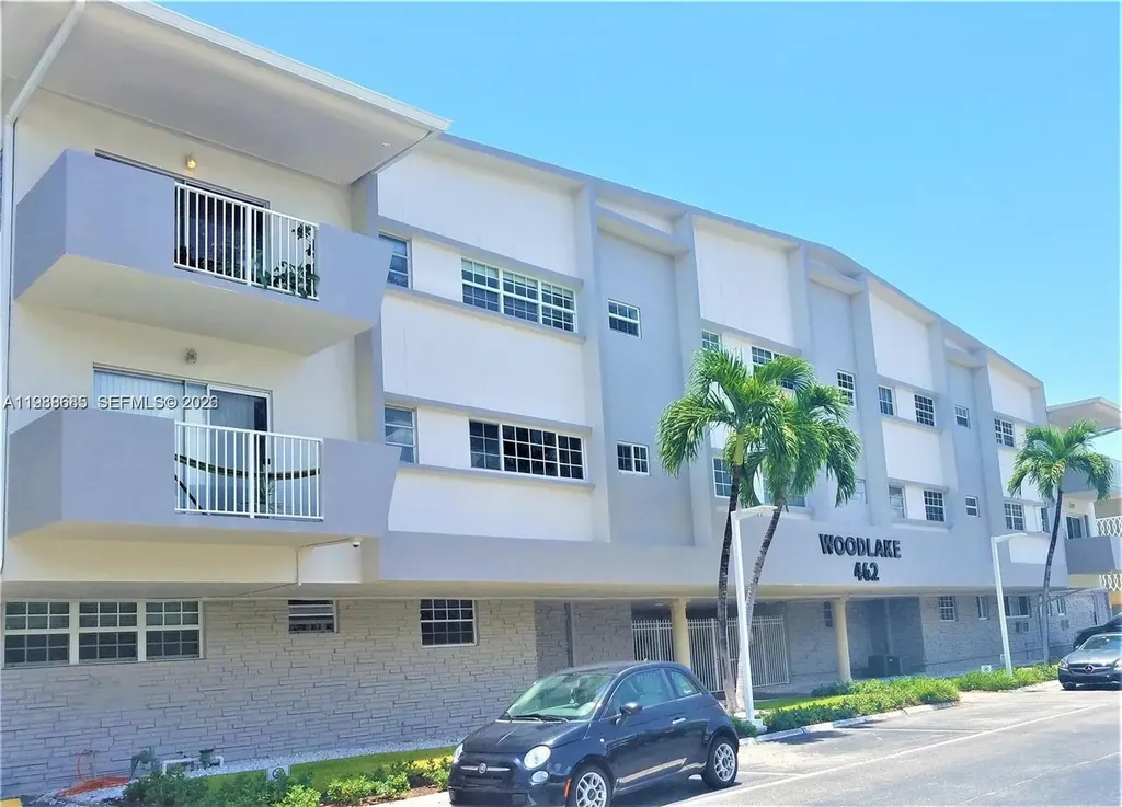 462 Golden Isles Drive Hallandale Beach FL 33009