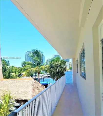 462 Golden Isles Drive Hallandale Beach FL 33009