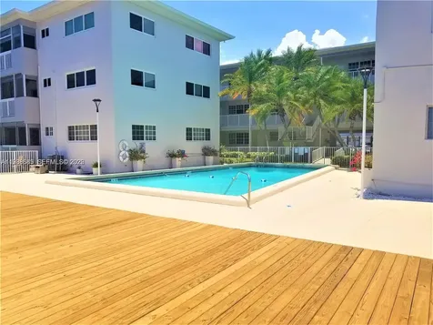 462 Golden Isles Drive Hallandale Beach FL 33009