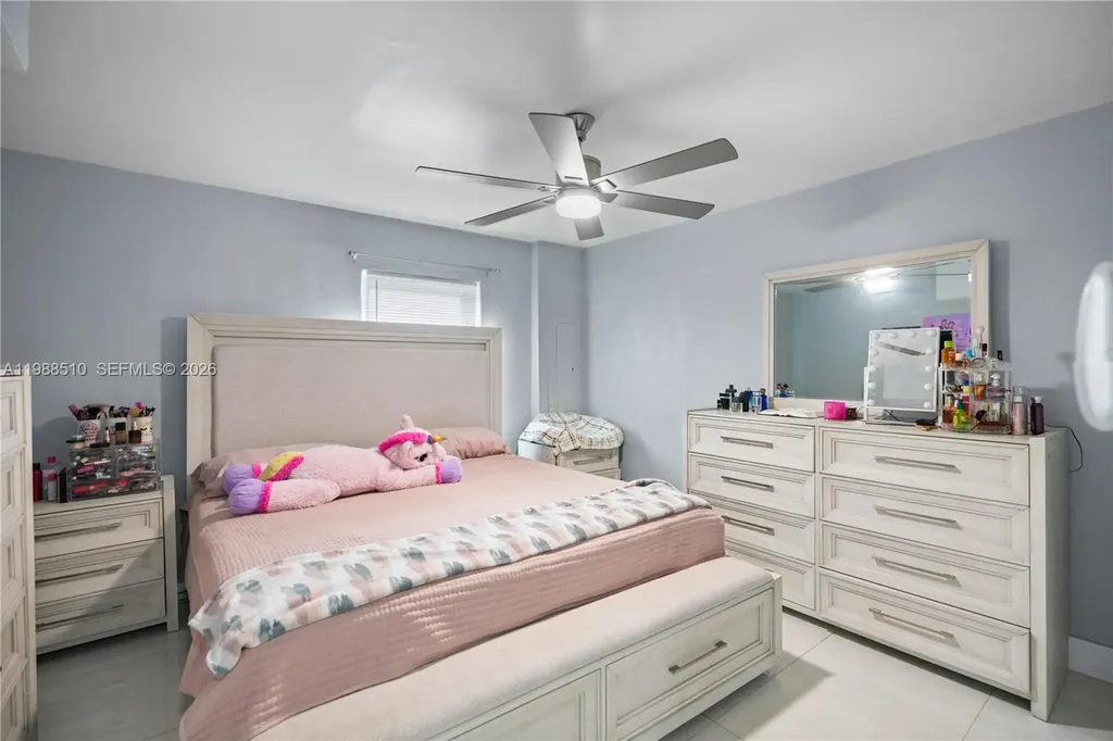 1803 SW 43rd Way Fort Lauderdale FL 33317